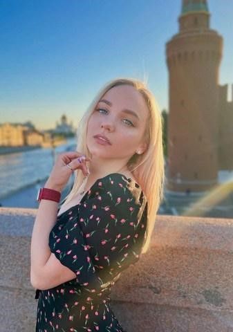 Ночные бабочки: Погружение в мир интимного досуга без Telegram и излишней подачи